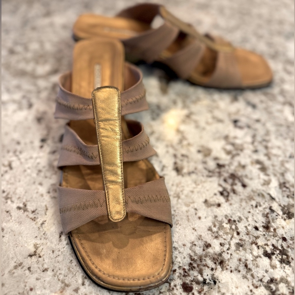 Donald J. Pliner Tan and Gold Leather Sandals